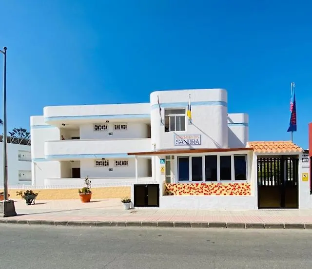 Apartamentos Sandra contacts